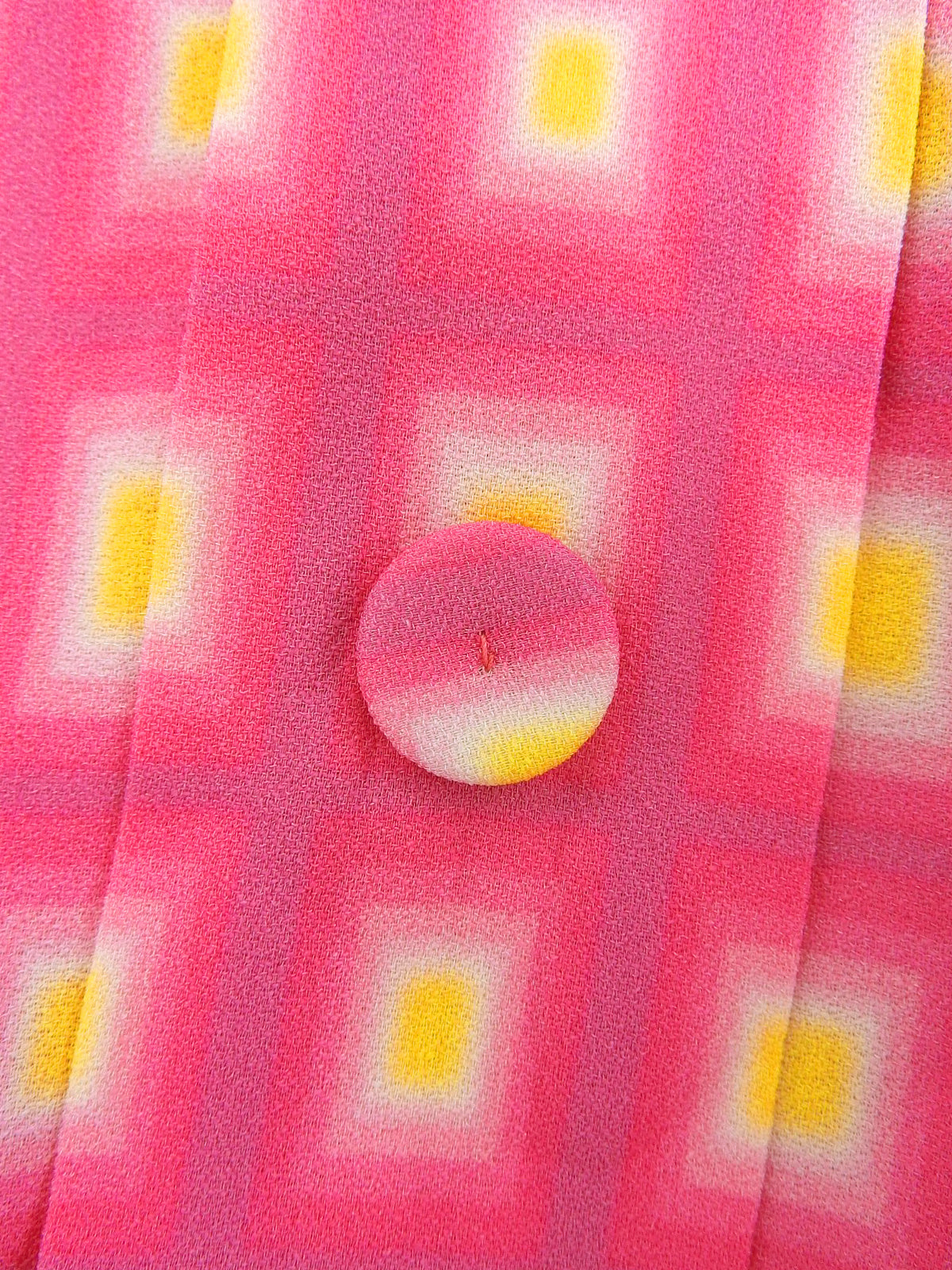 スクエアパターンノースリーブワンピース ピンク/イエロー