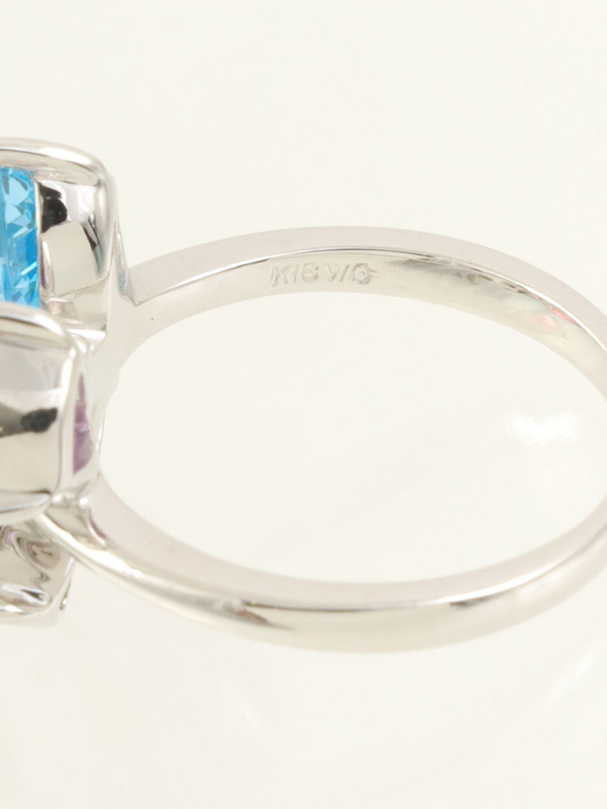 18K钻石蓝宝石设计戒指，银色/多色