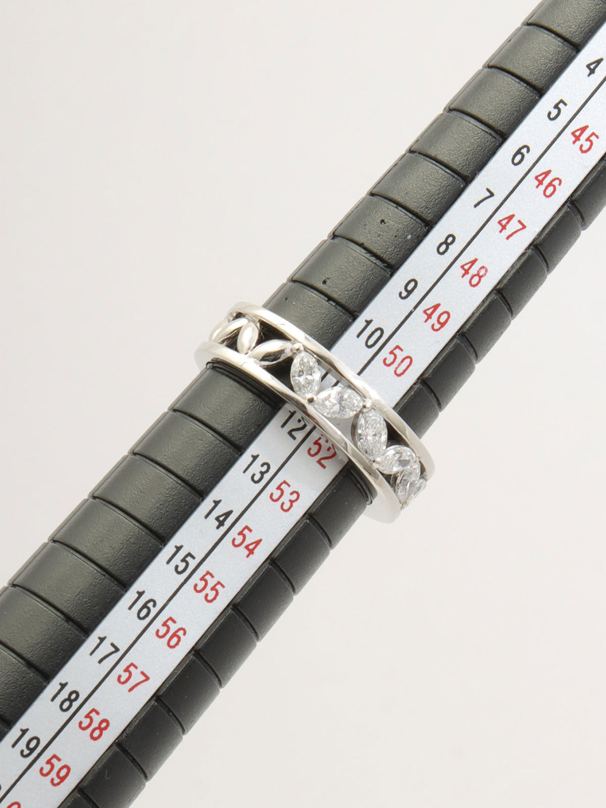 ワコウプラチナダイヤモンドデザインリング シルバー