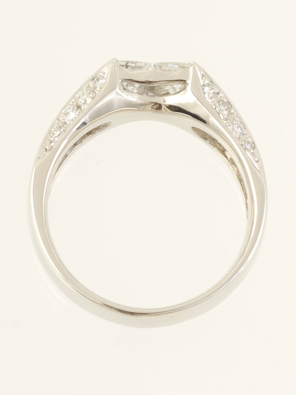 铂金钻石设计戒指 银色