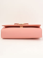 ヴァラリボンチェーンショルダーバッグ ピンク