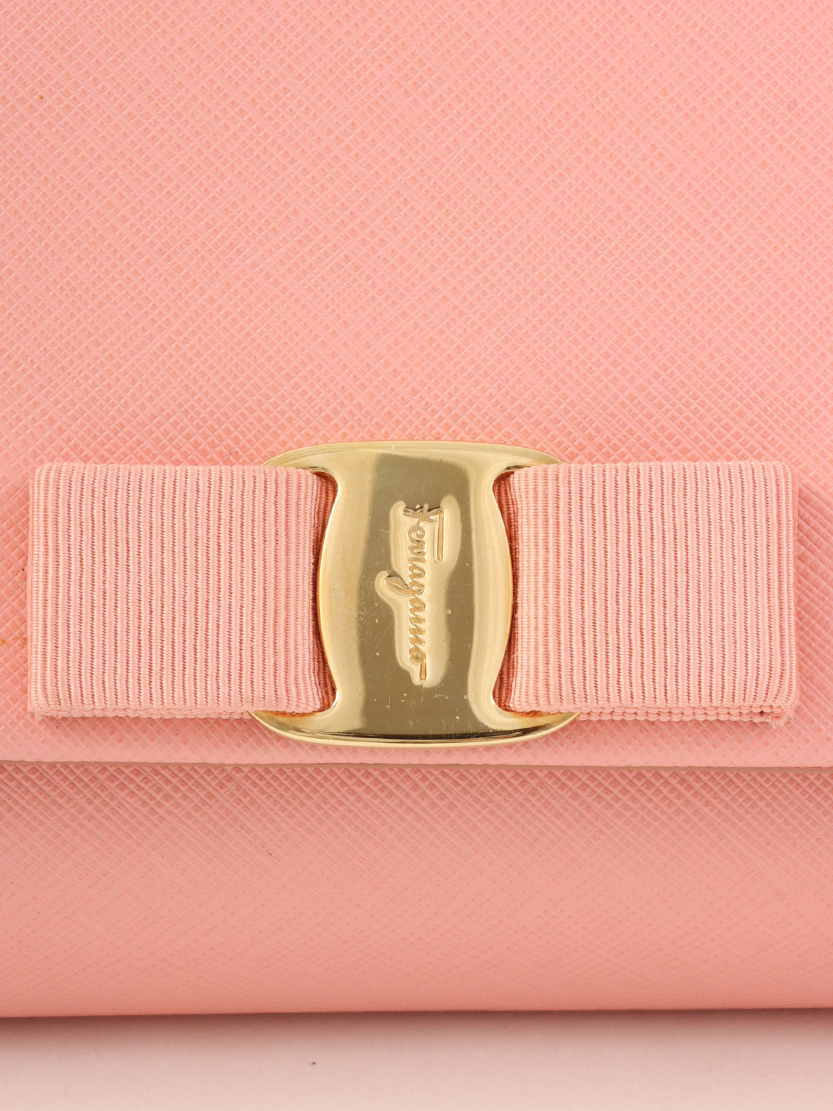 ヴァラリボンチェーンショルダーバッグ ピンク