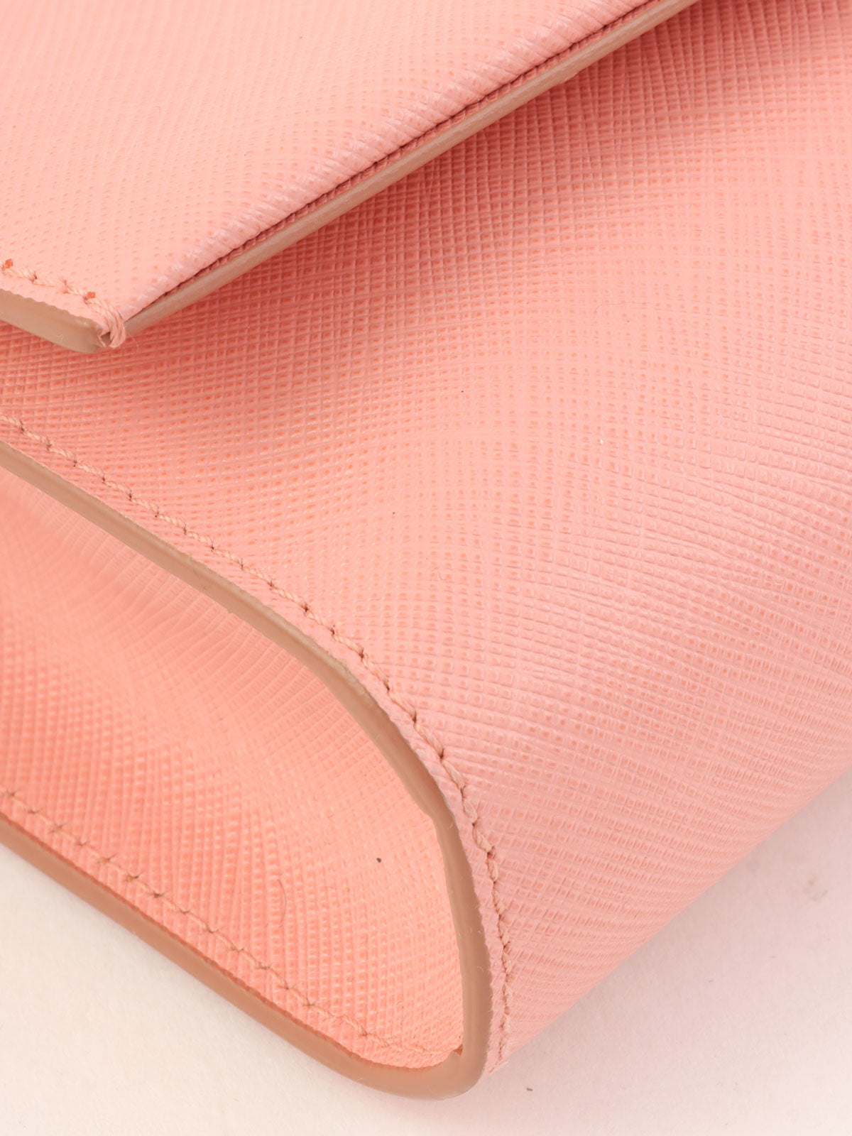 ヴァラリボンチェーンショルダーバッグ ピンク