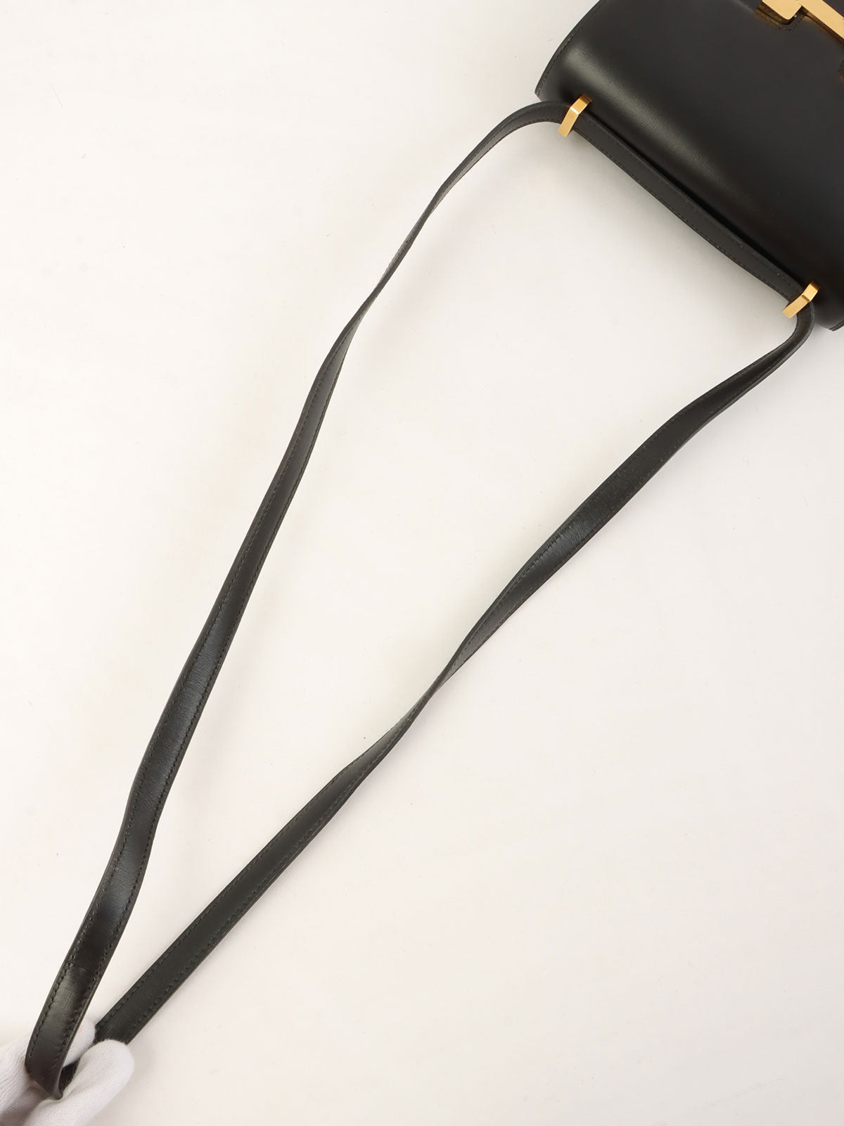 Constance 18 Black