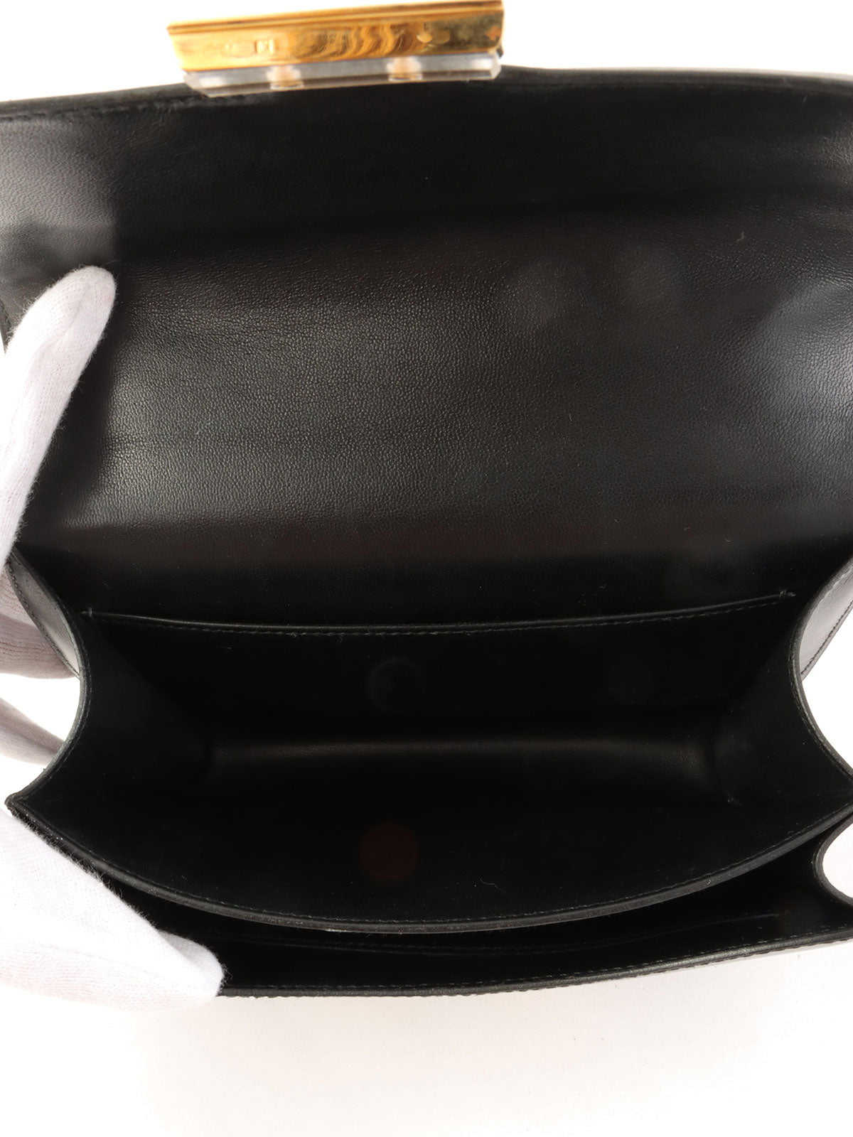 Constance 18 Black