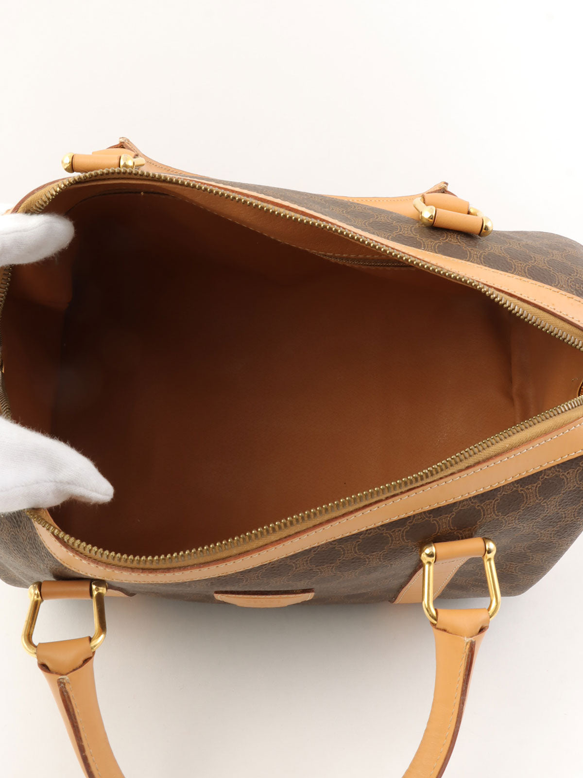 マカダムパターンロゴエンボスミニボストンバッグ ブラウン