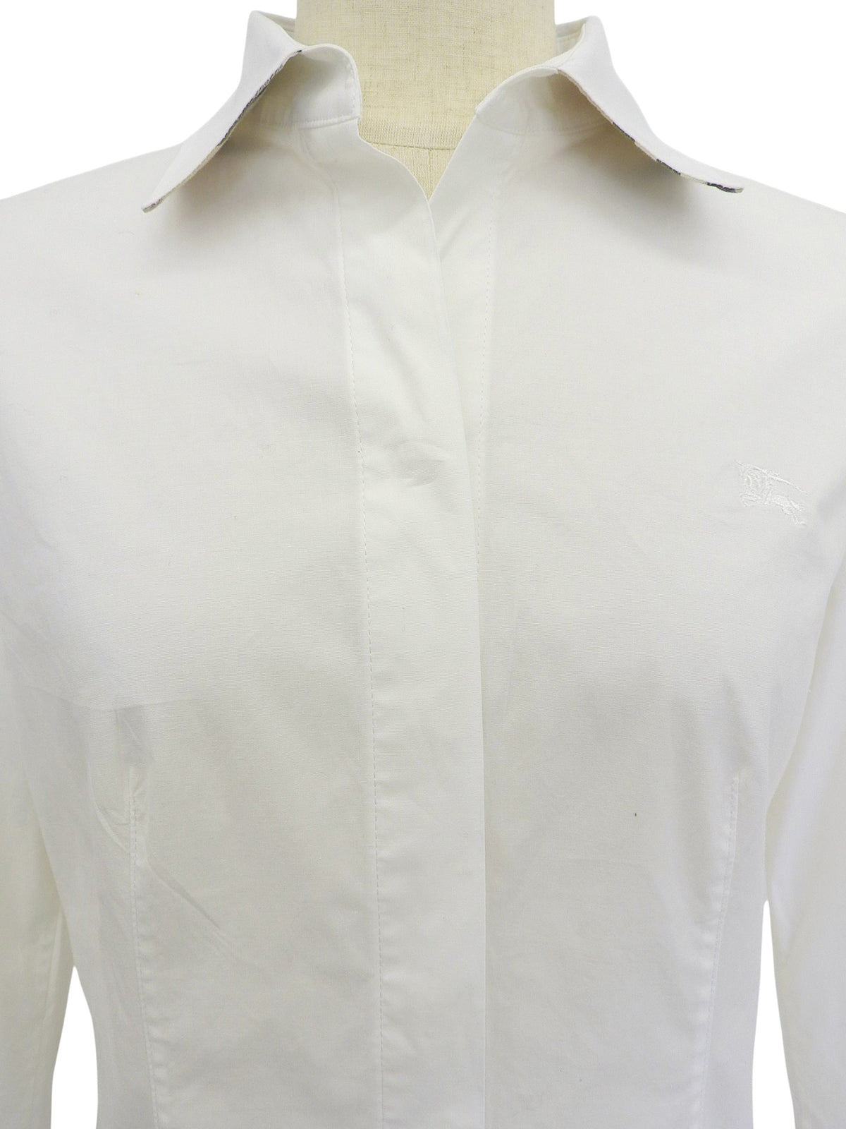 ロゴ刺繍クウォータースリーブシャツ ホワイト