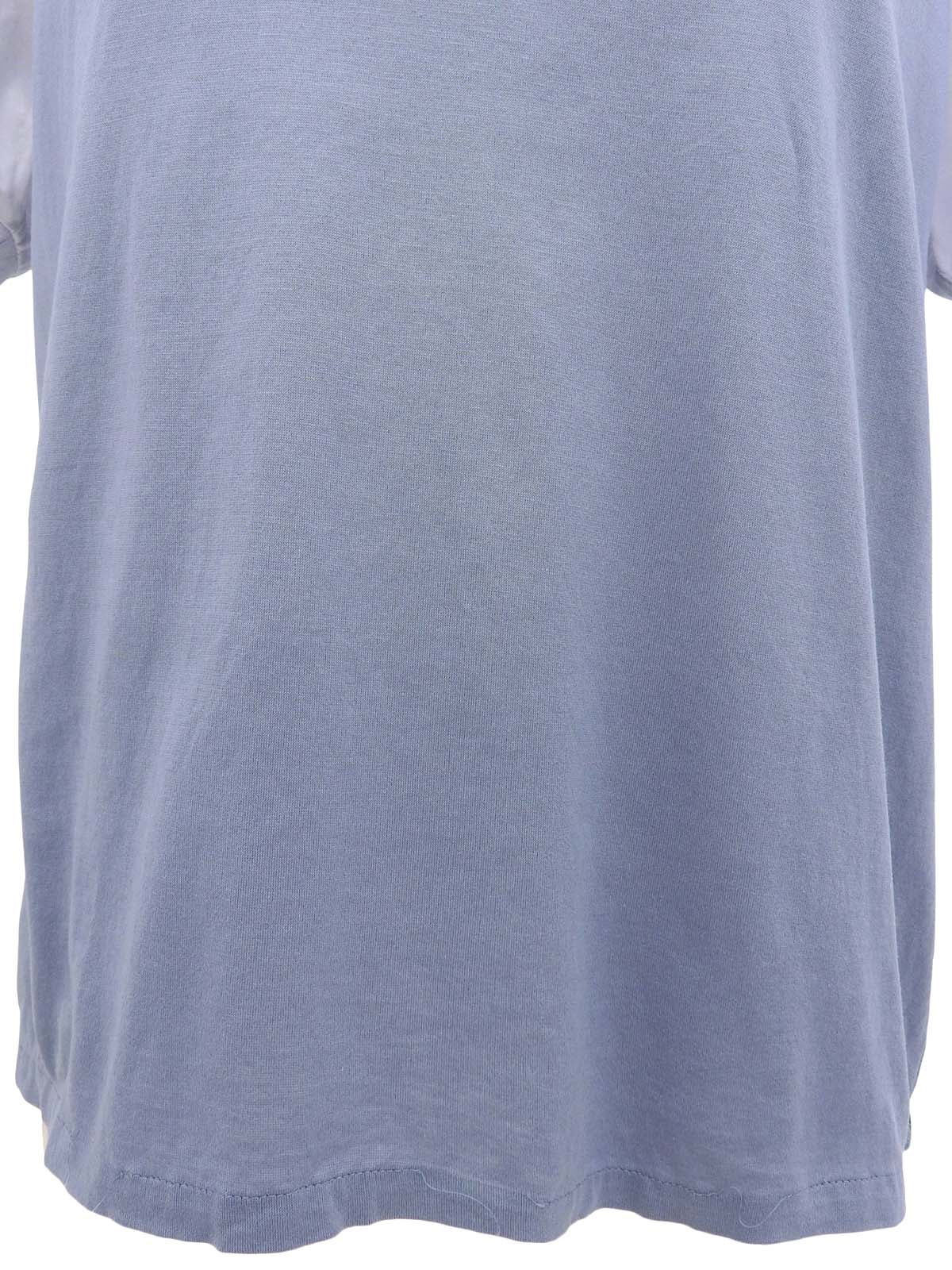 ロゴ刺繍ジップアップポロシャツ ブルー