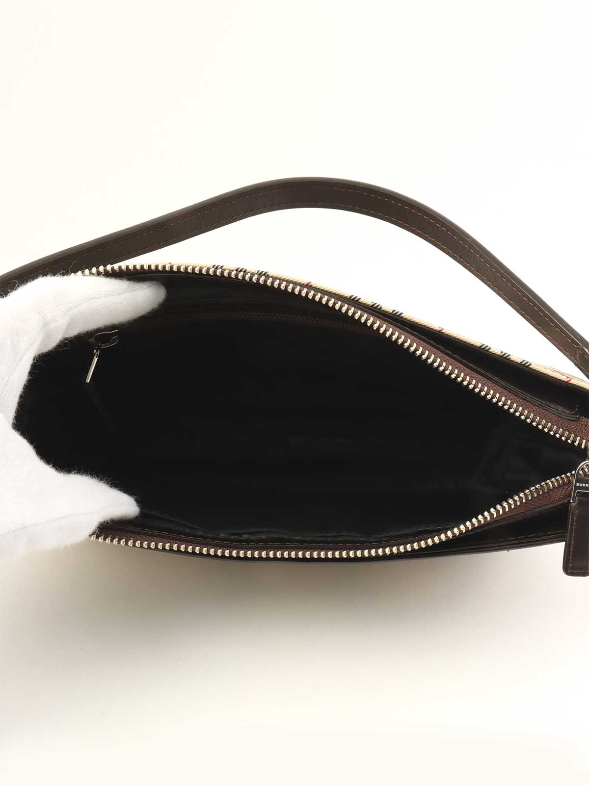 ノバチェックパターンロゴプレートショルダーバック　ベージュ/ダークブラウン/マルチ