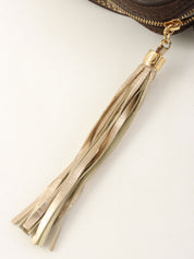 アナグラムタッセルチャームショルダーバッグ ブラウン/ゴールド/メタリックピンク