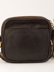 アナグラムタッセルチャームショルダーバッグ ブラウン/ゴールド/メタリックピンク