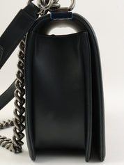 2014年頃製 シェブロンステッチボーイシャネルチェーンショルダーバッグ ブラック