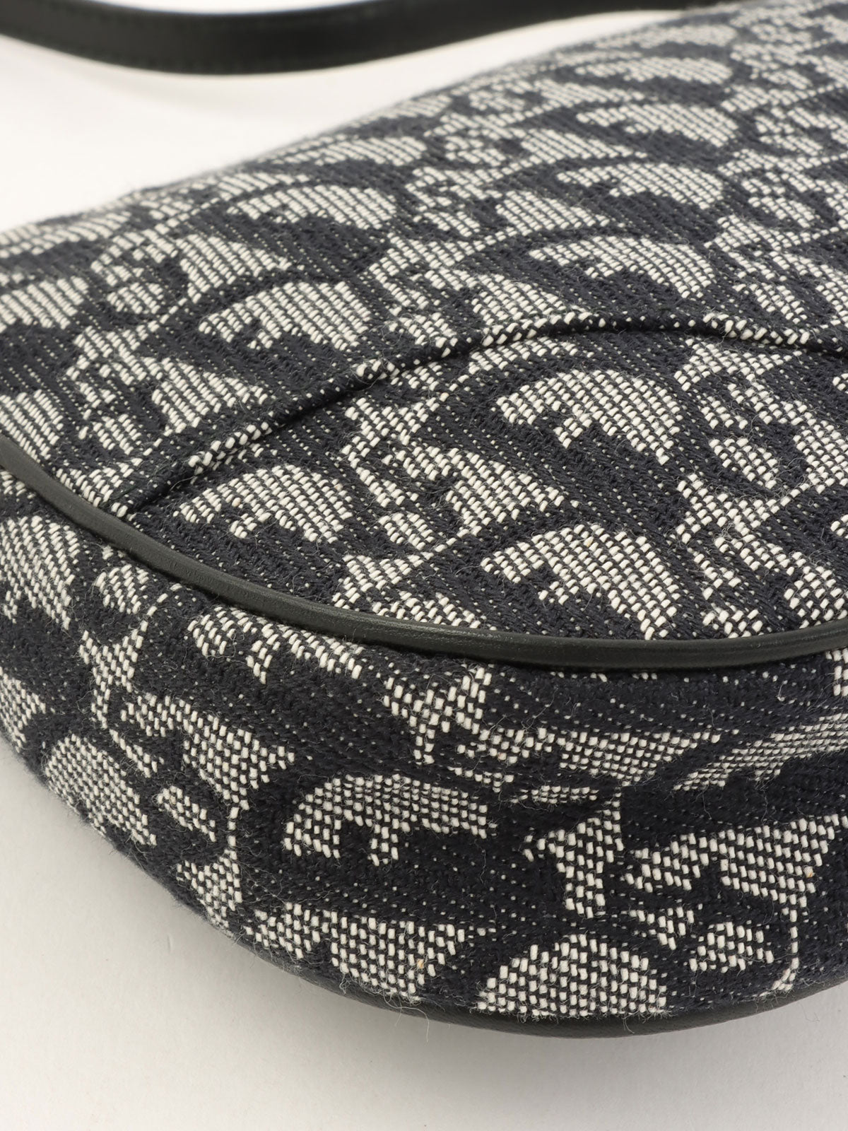 Trotter 图案黑色马鞍包