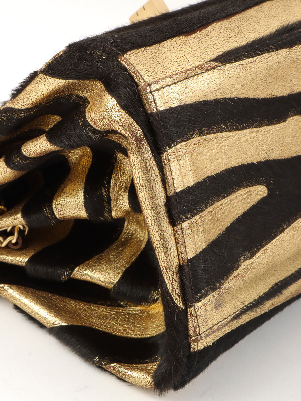 2000年頃製 ゼブラモチーフ2.55チェーンミニハンドバッグ ゴールド/ブラック