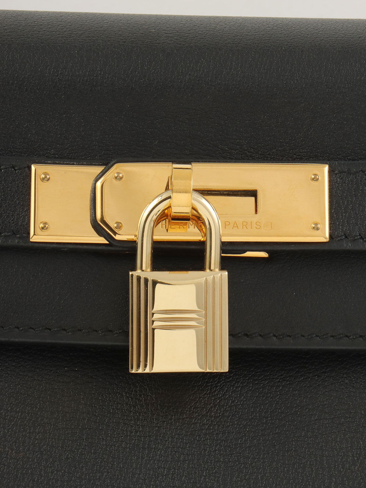 1997年凯利28号黑色