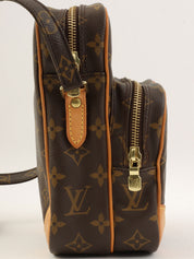 2004年帆布字母组合亚马逊棕色