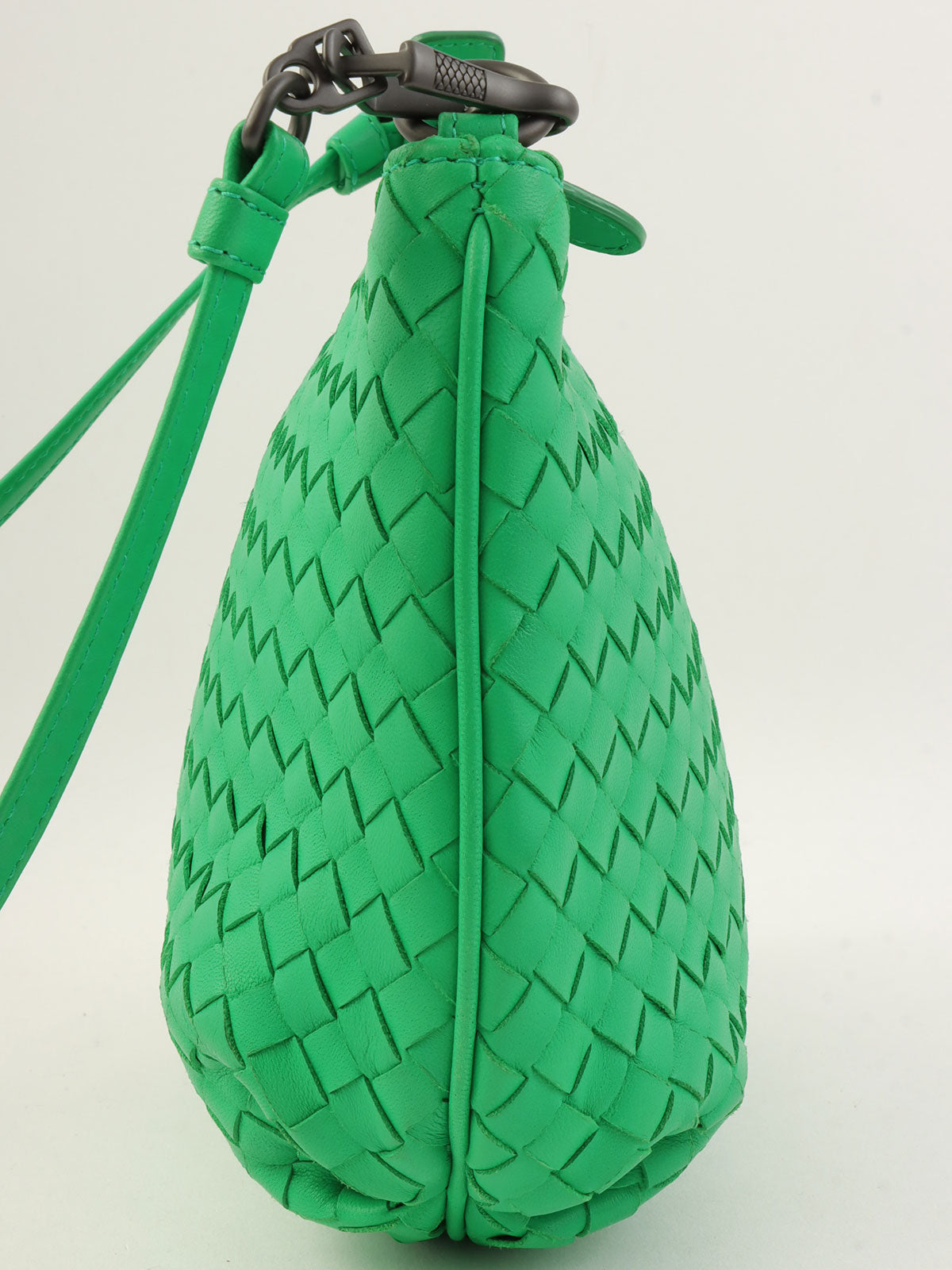 イントレチャートショルダーバッグ グリーン