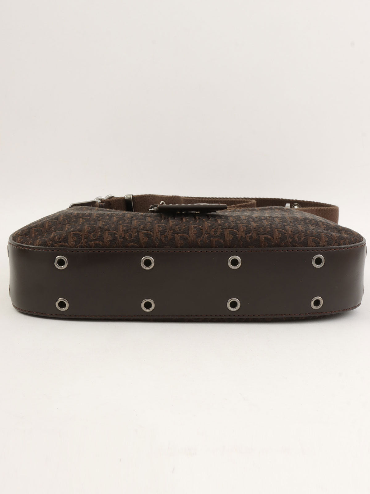 Street Chic Trotter Pattern Shoulder Bag in Dark Brown