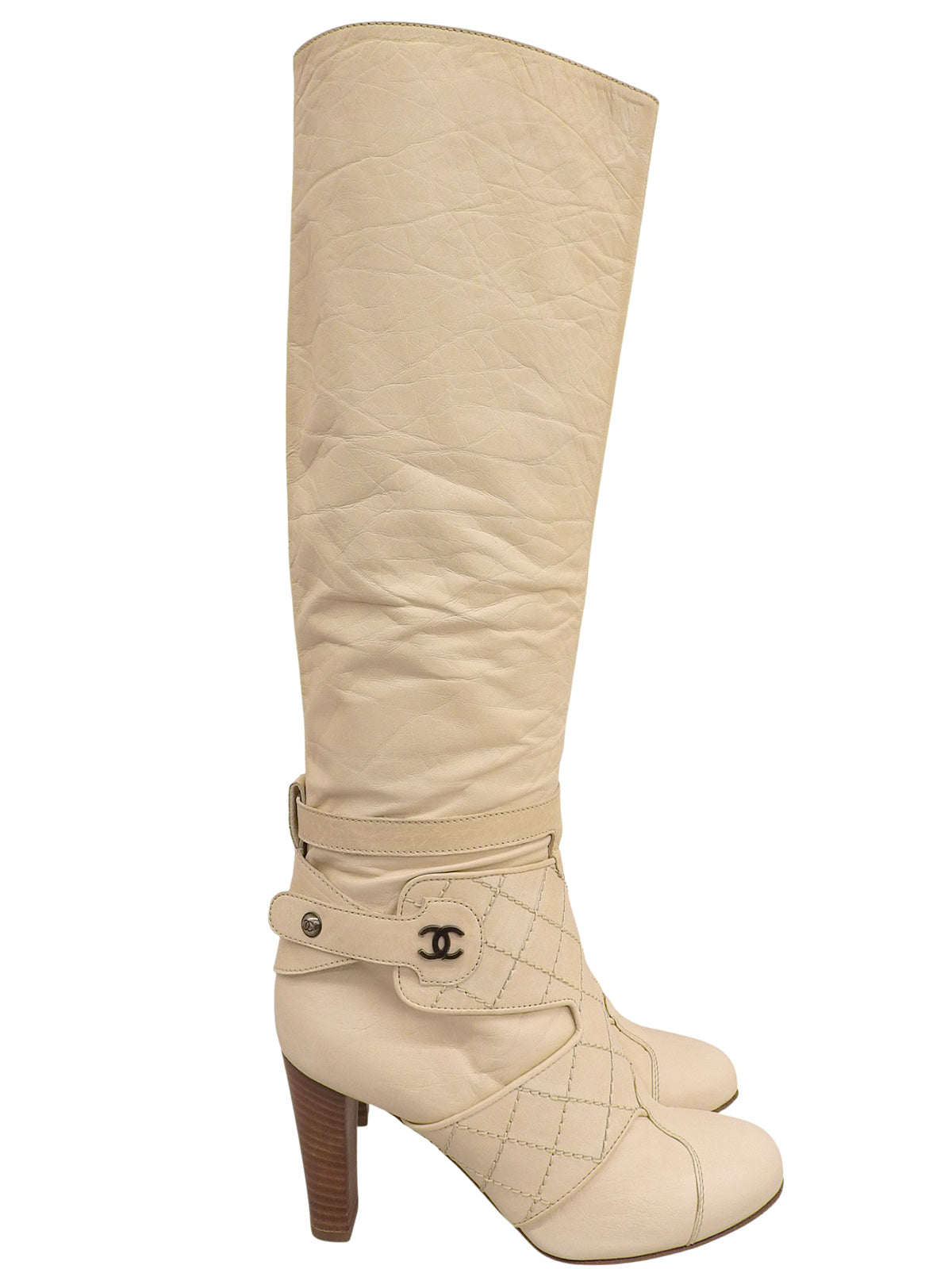 マトラッセステッチCCマークプレートロングブーツ アイボリー