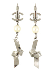 2005年製 CCマークパールリボンデザインスウィングピアス シルバー