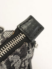 Trotter Pattern Logo Plate Shoulder Bag Black