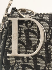 Trotter Pattern Logo Plate Shoulder Bag Black