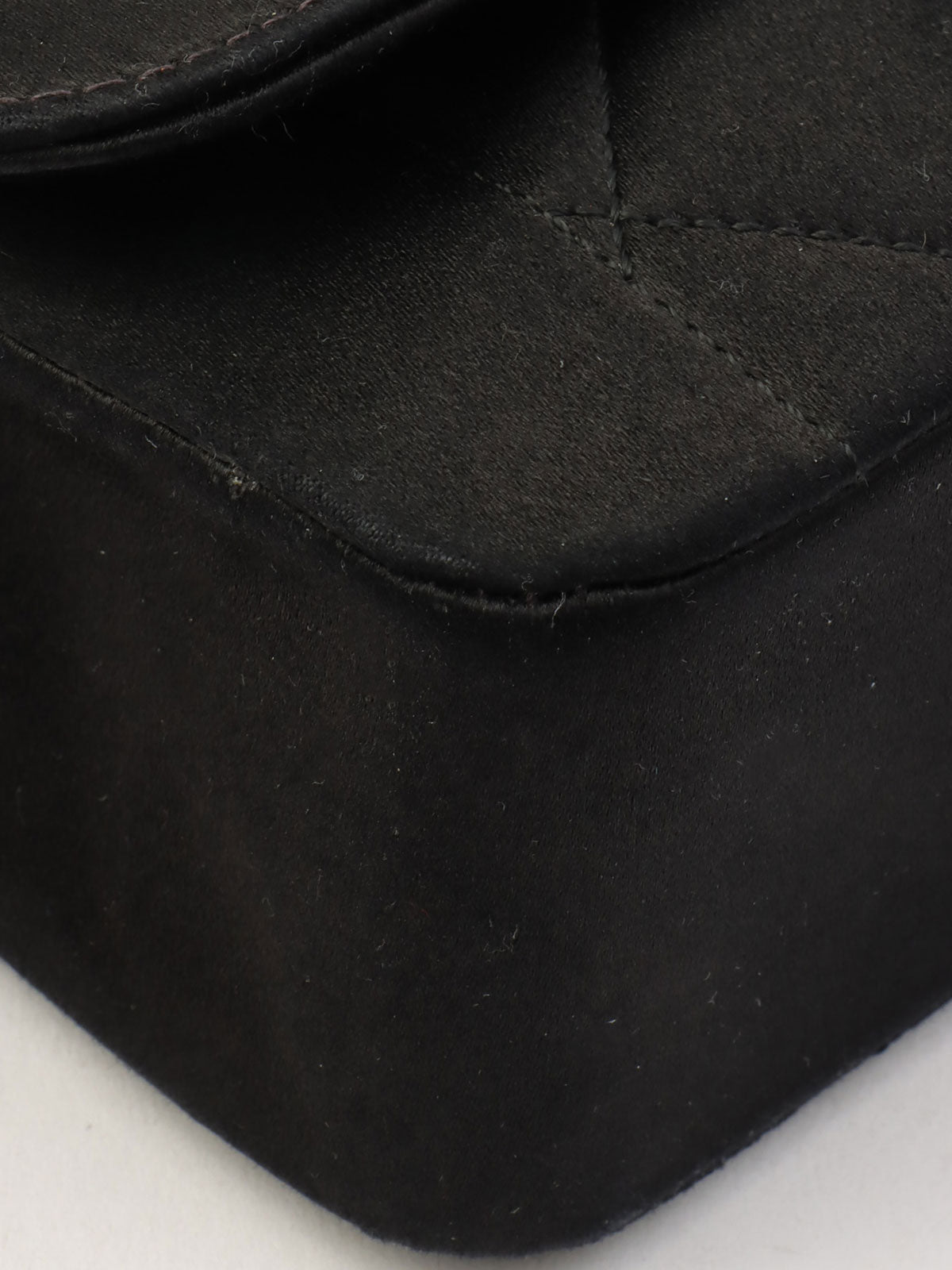 1990年頃製 サテンクラシックフラップチェーンバッグミニ ブラック