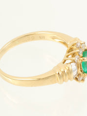 18K Gold/Green Emerald Diamond Design Ring