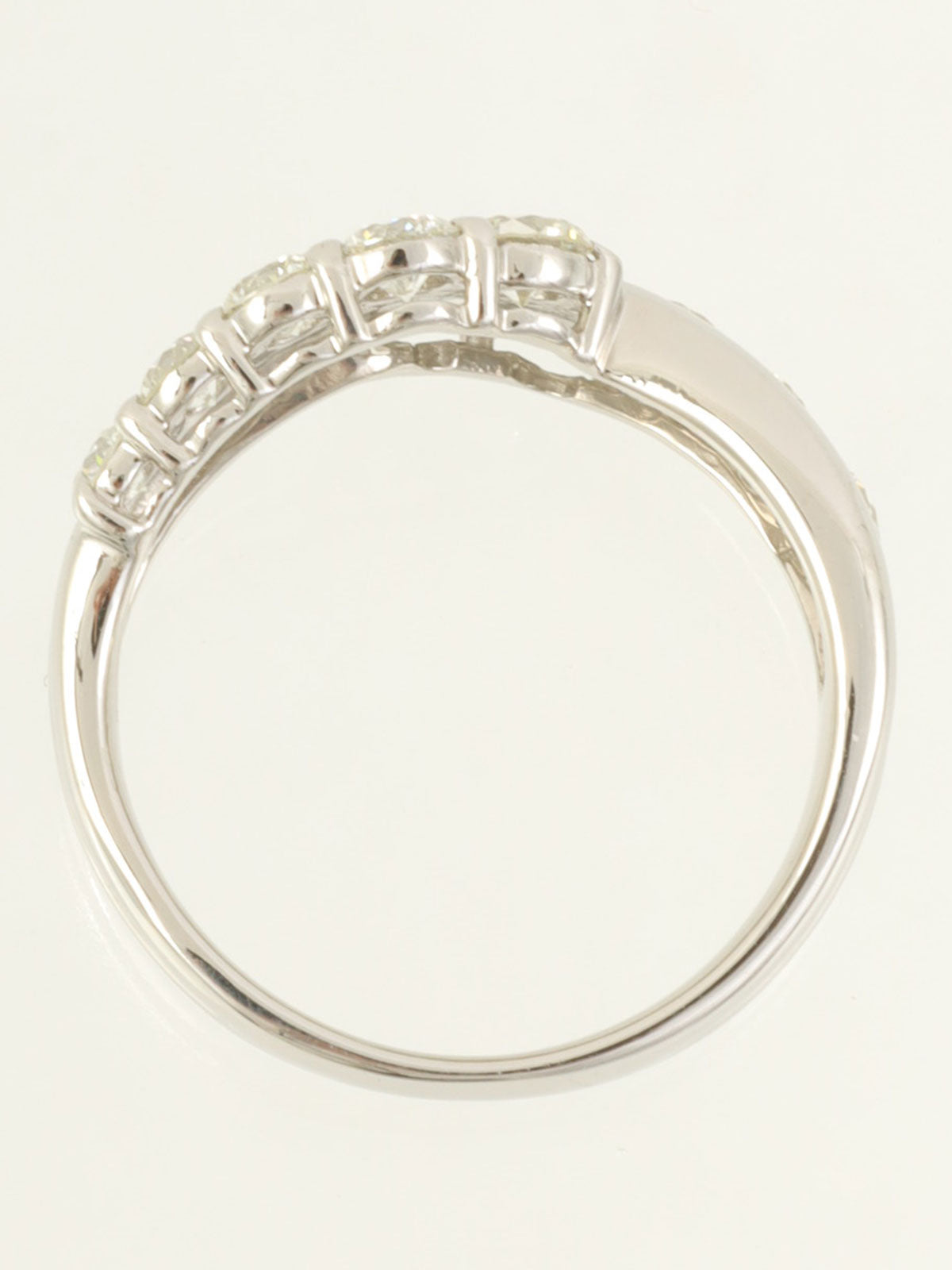 铂金钻石戒指 银色