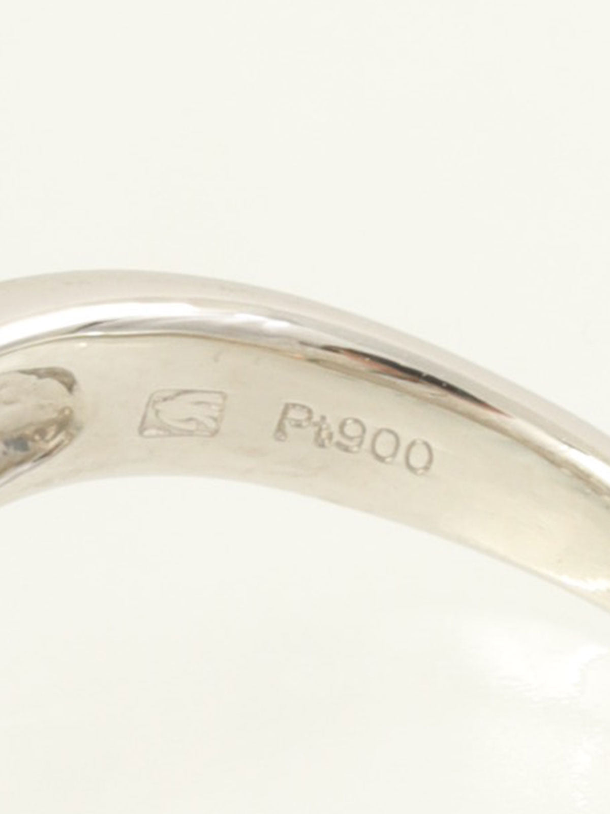 铂金钻石戒指 银色