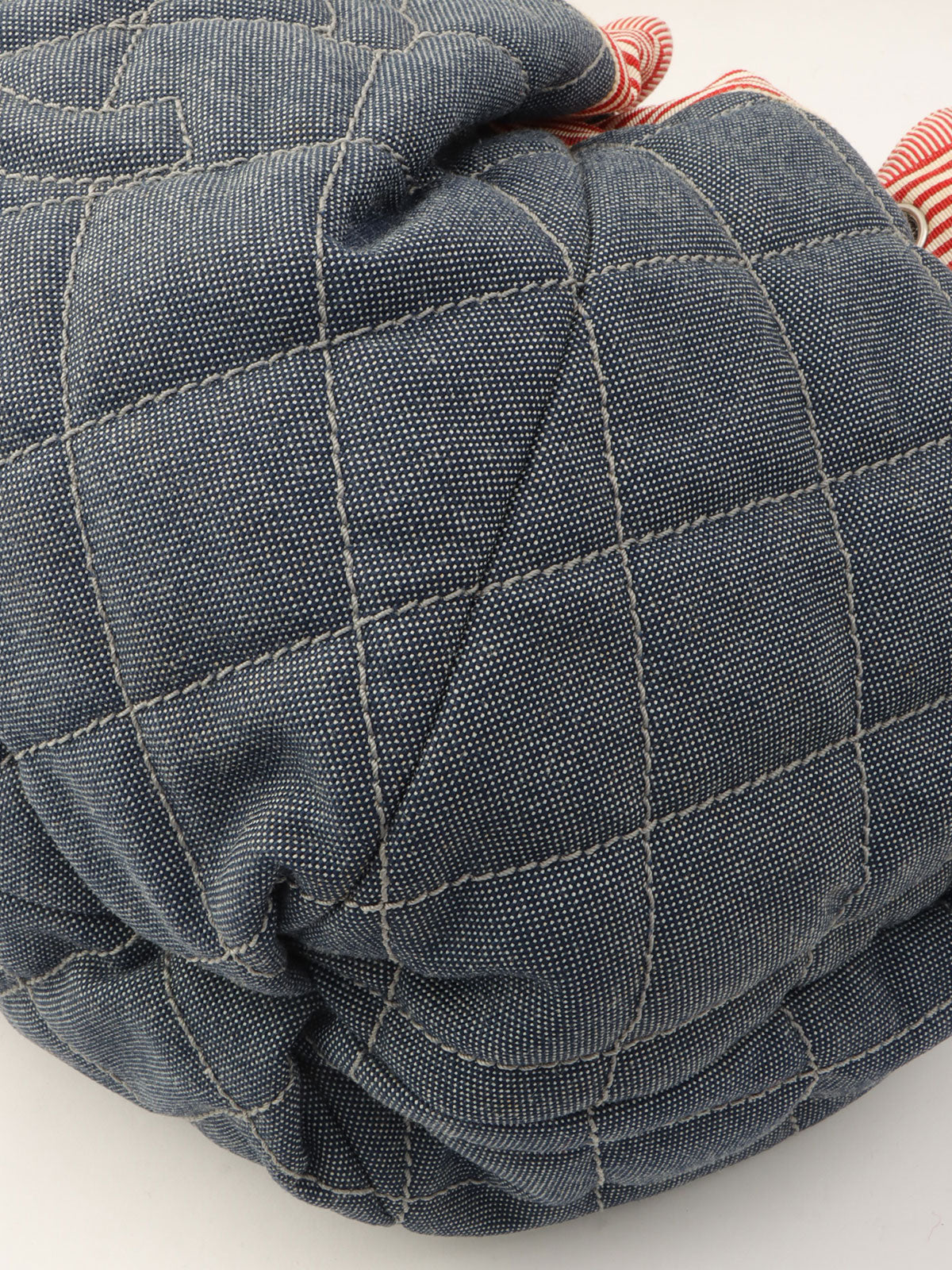 Circa 2009 Coco Cabas Chain Tote Bag Indigo/Red
