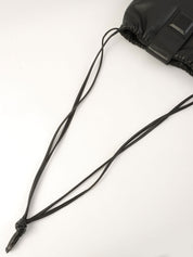 アナグラムエンボス巾着ショルダーバッグ ブラック