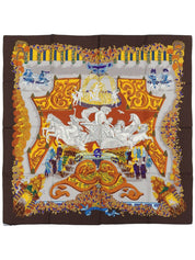 カレ90 Le Paradis du Royパターンスカーフ ブラウン