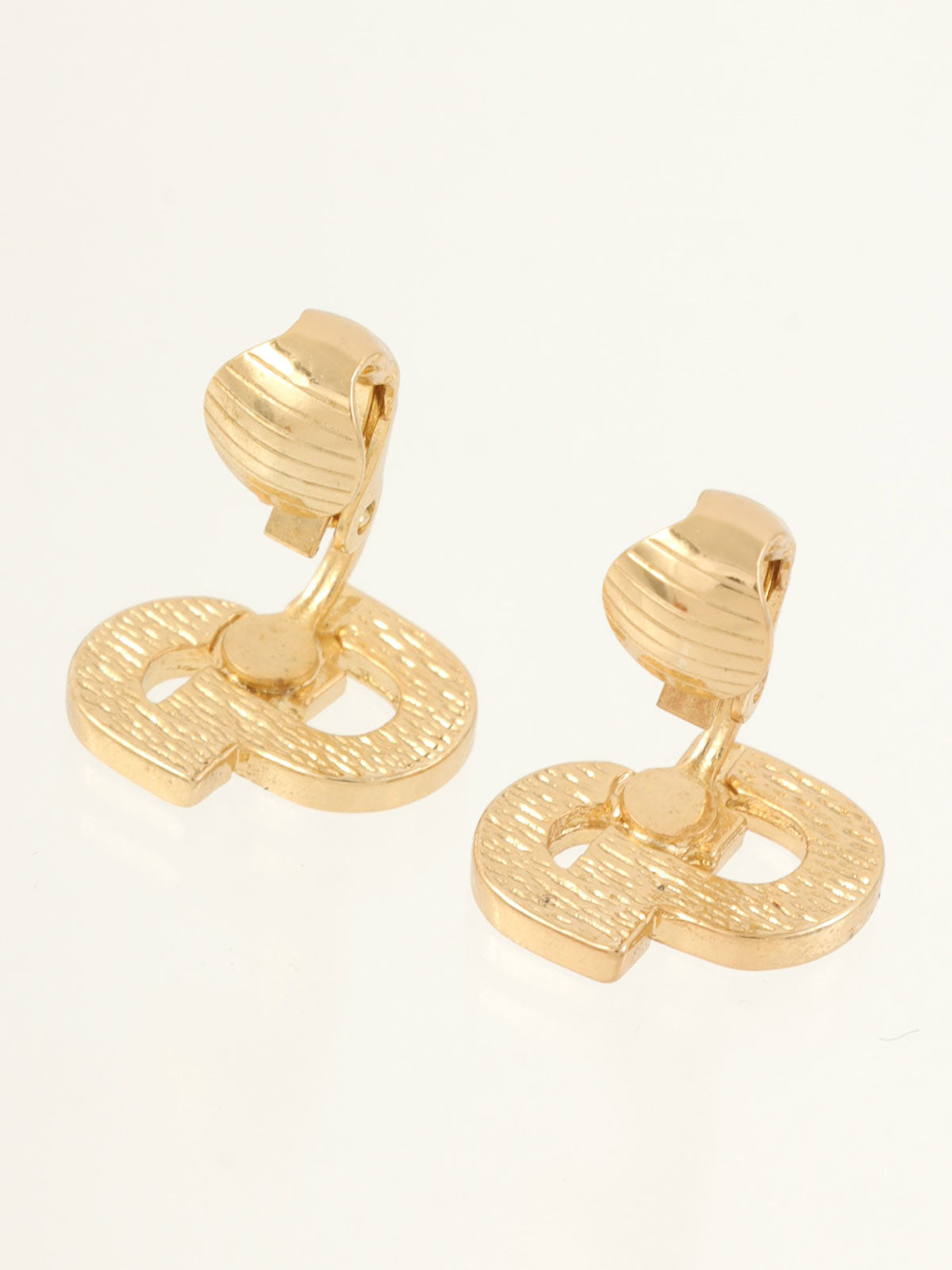 金色Logo耳环