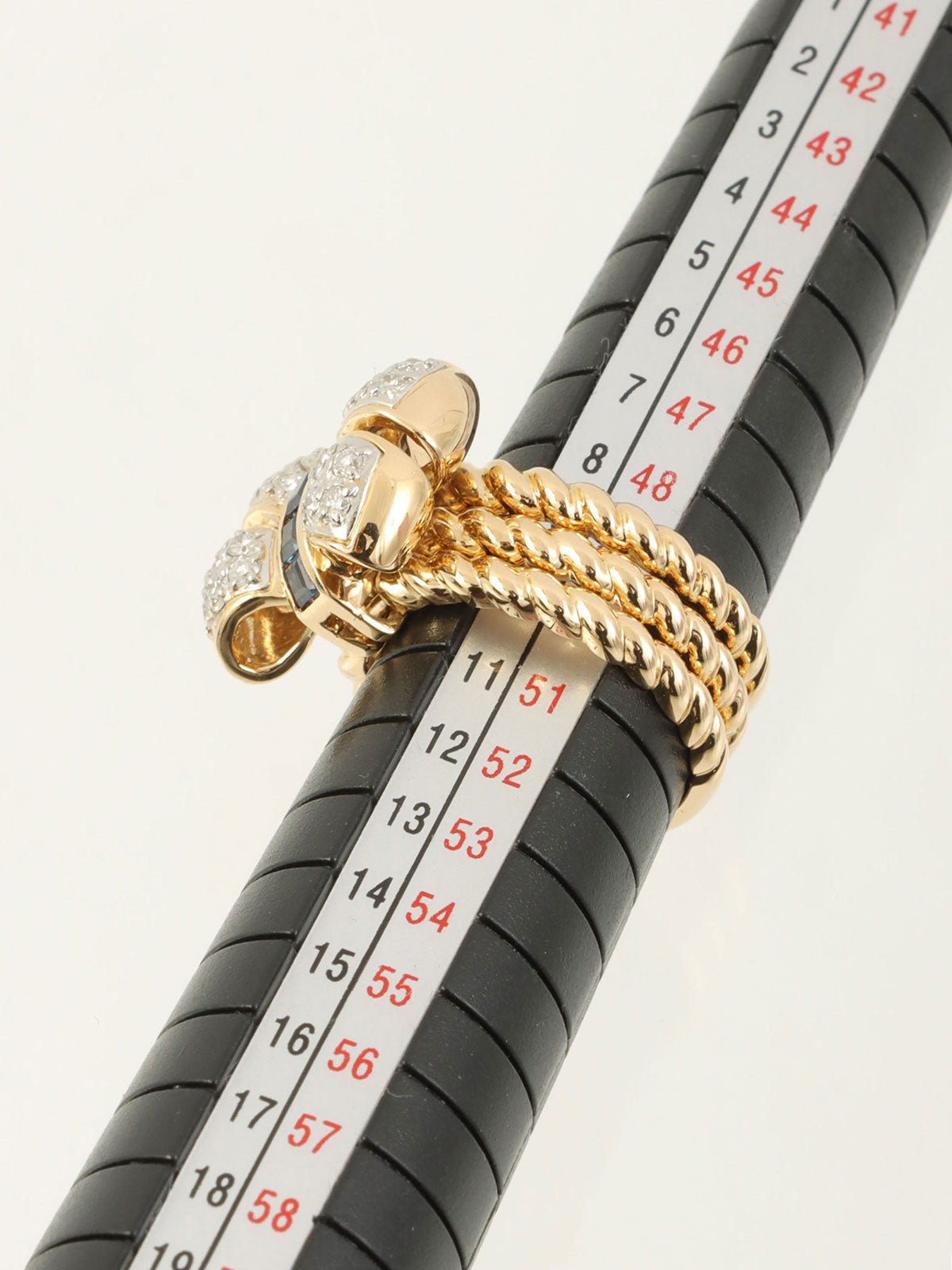 18K Platinum Sapphire Ribbon Motif Ring in Gold/Blue