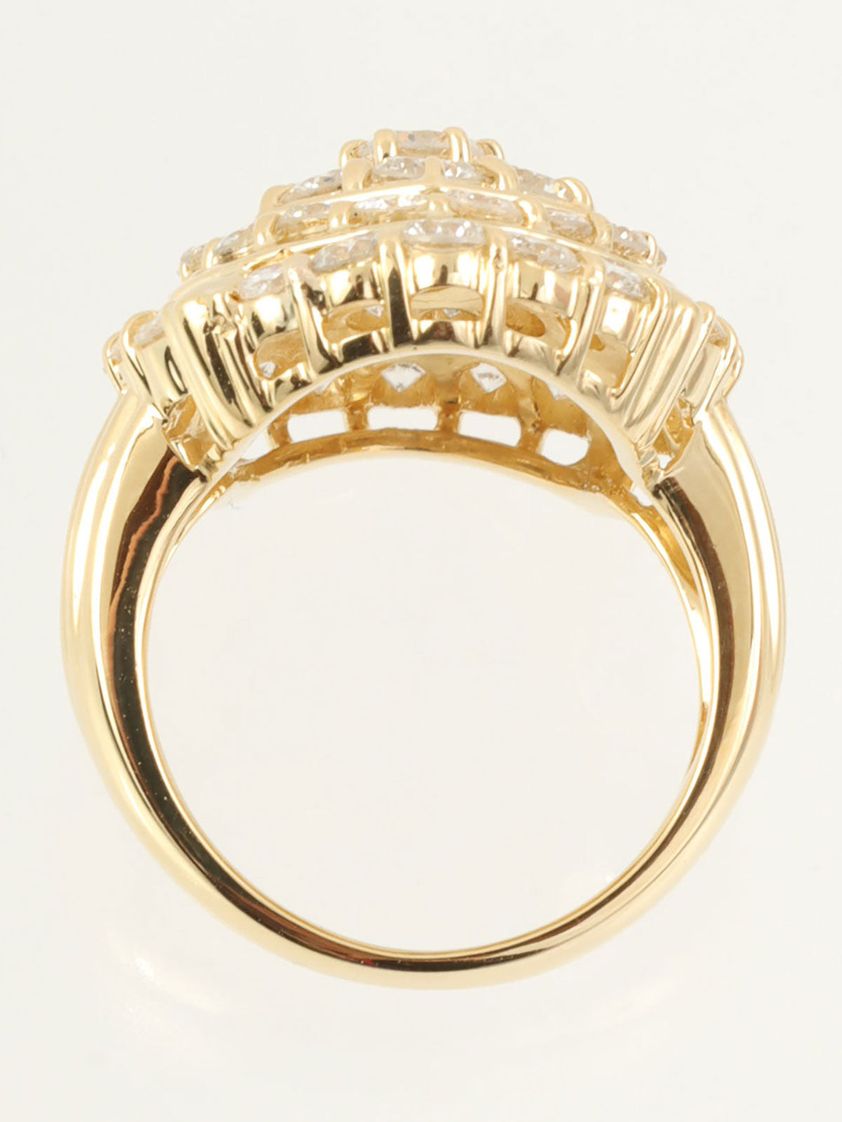 18K Gold Diamond Design Ring