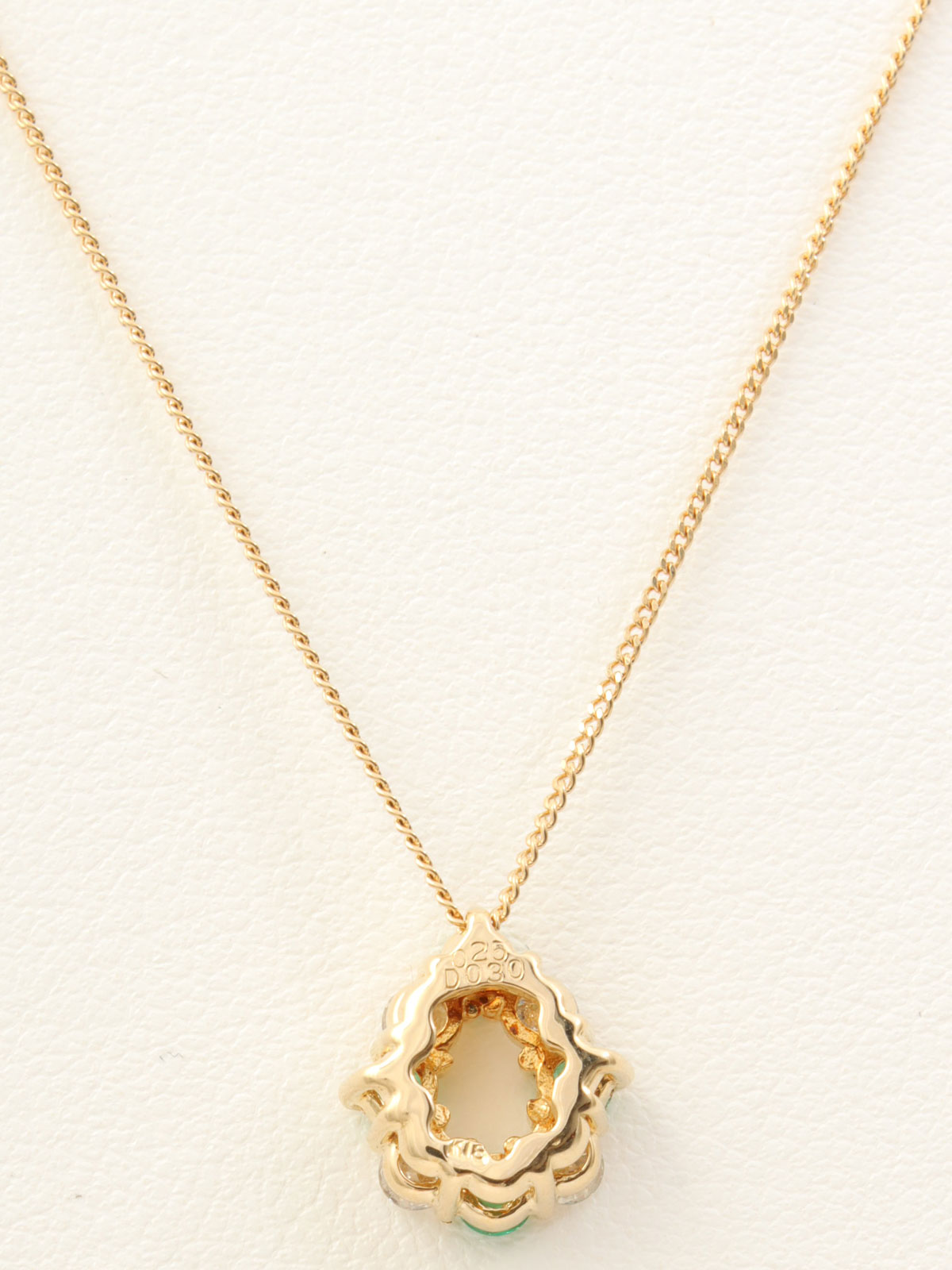 18Kエメラルドダイヤモンドティアドロップネックレス ゴールド/グリーン