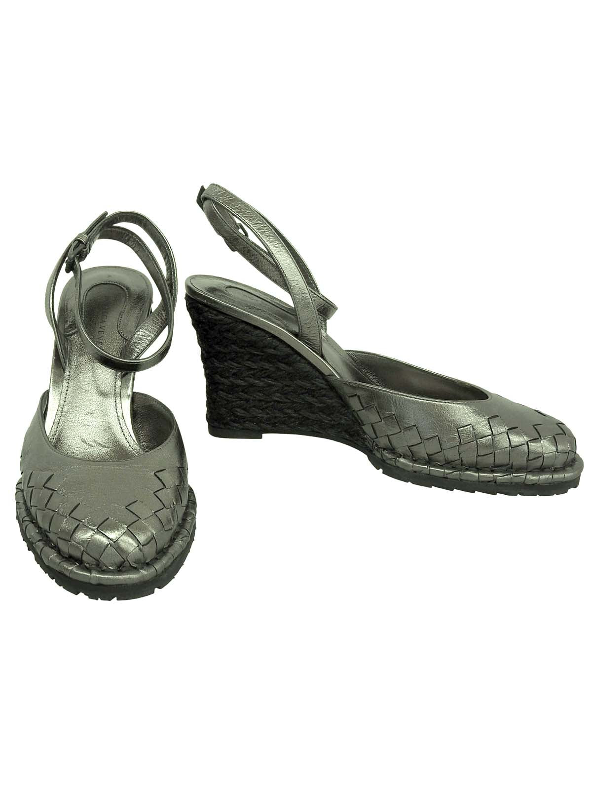 イントレチャートサンダル メタリックグレー