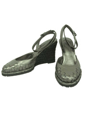 イントレチャートサンダル メタリックグレー