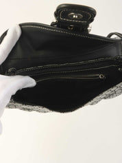 マカダムパターンロゴバックルハンドバッグ ブラック