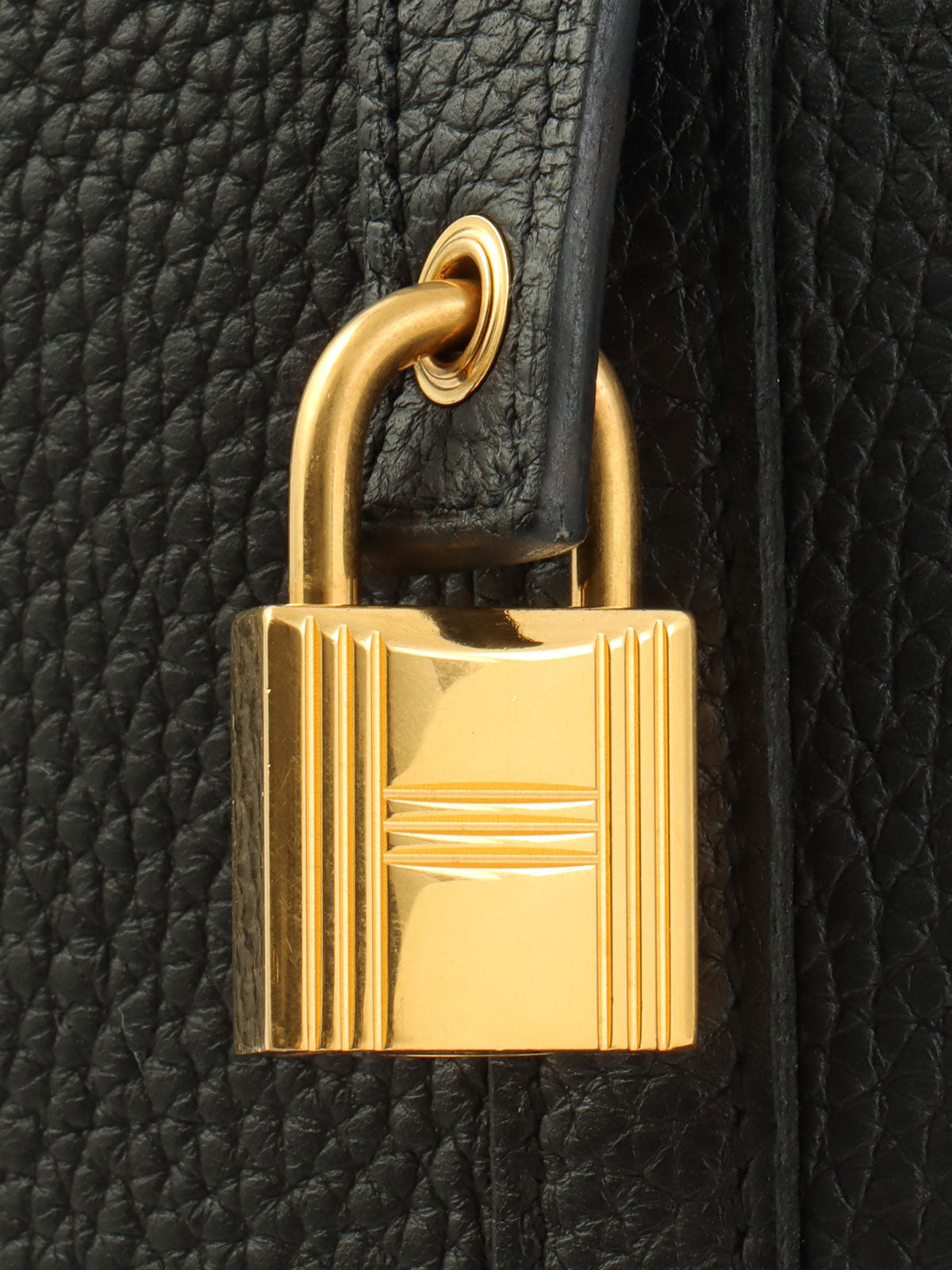 2021款皮卡汀锁MM黑色