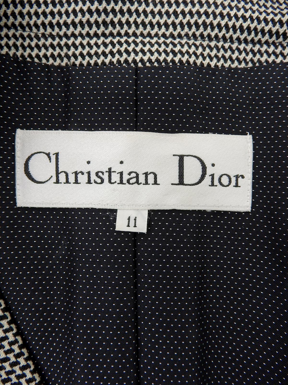 Wool Houndstooth Pattern Set in Black/White