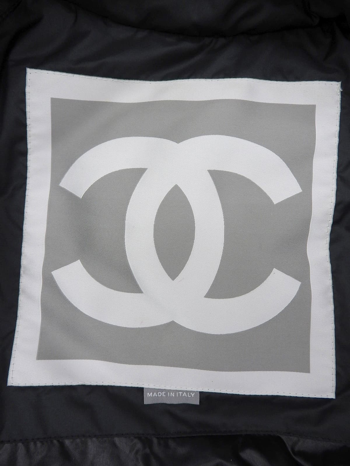 2007年製 ロゴプレートダウンコート ブラック