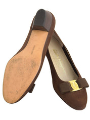 ヴァラリボンパンプス ブラウン