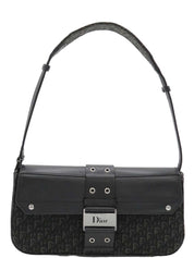 Trotter Pattern Street Chic One-Shoulder Bag in Black