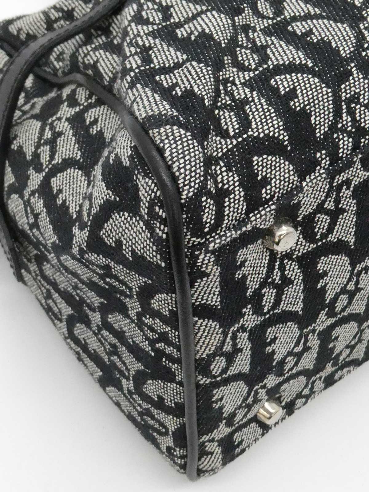 トロッターパターンロゴプレートショルダーバッグ　ブラック