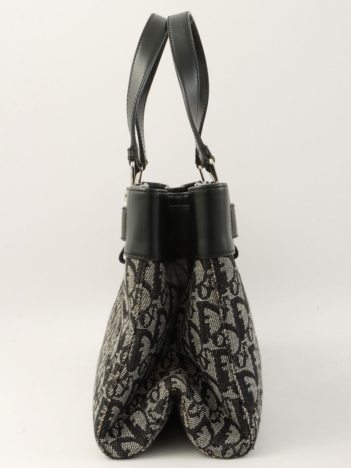 Trotter Pattern Handbag in Black