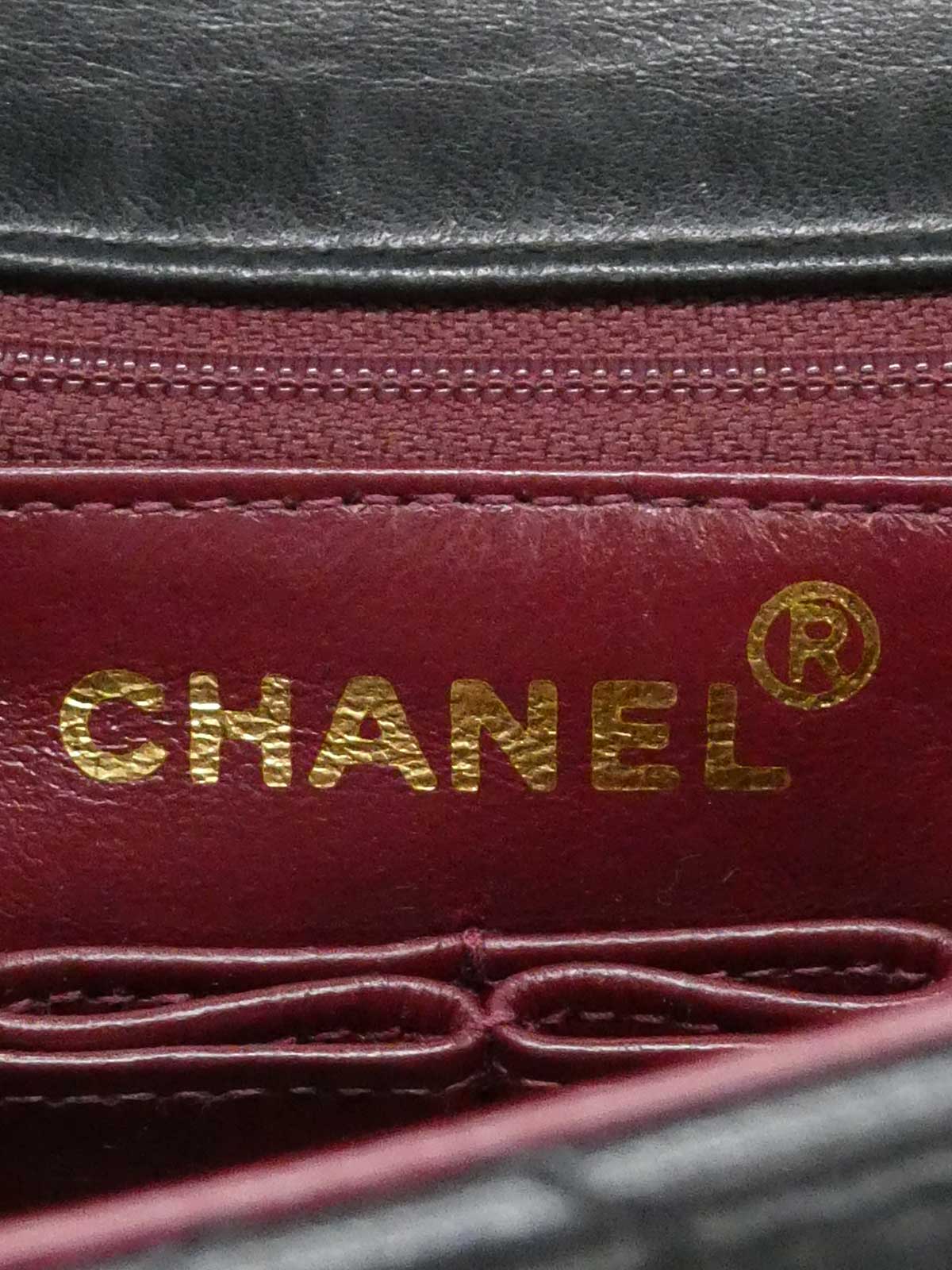 1990年頃製　クラシックフラップチェーンバッグミニ　ブラック