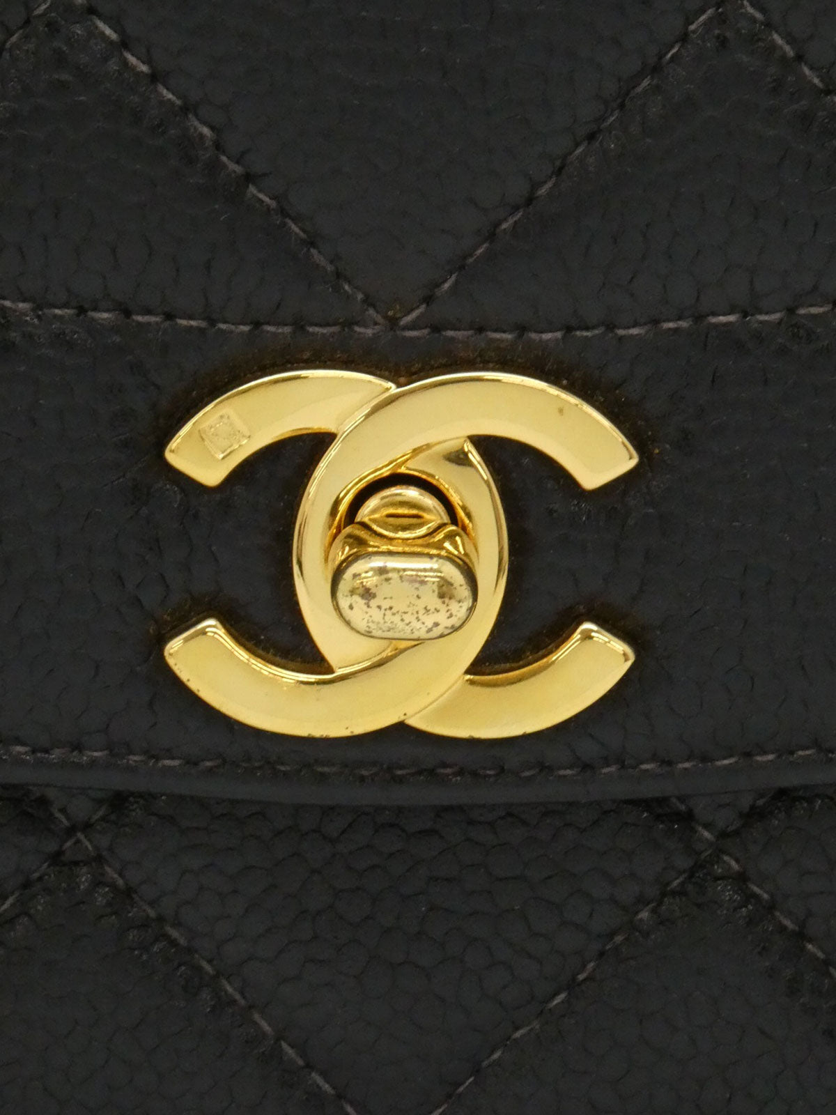 1997年頃製　キャビアスキンダイアナフラップチェーンバッグ25cm　ブラック