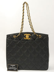 1995 Caviar Skin CC Turnlock Chain Shoulder Tote Bag in Black